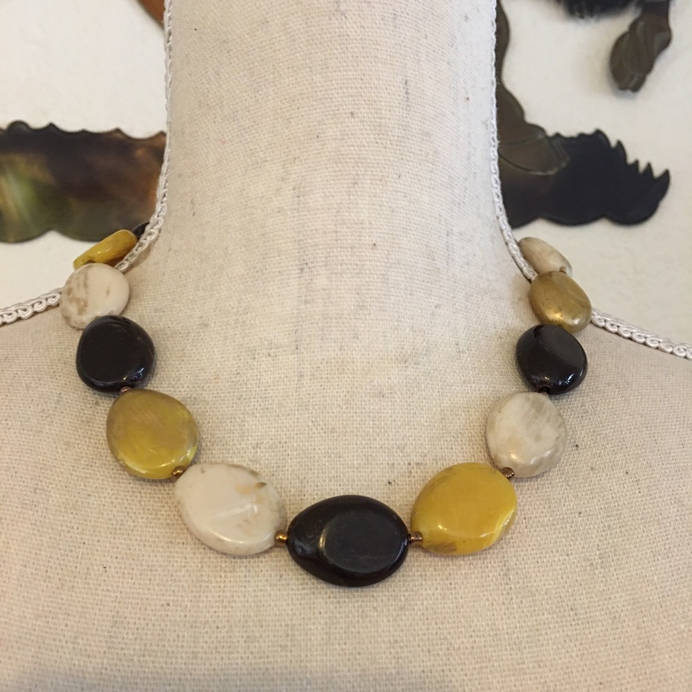 Vintage multi tone glass bead necklace